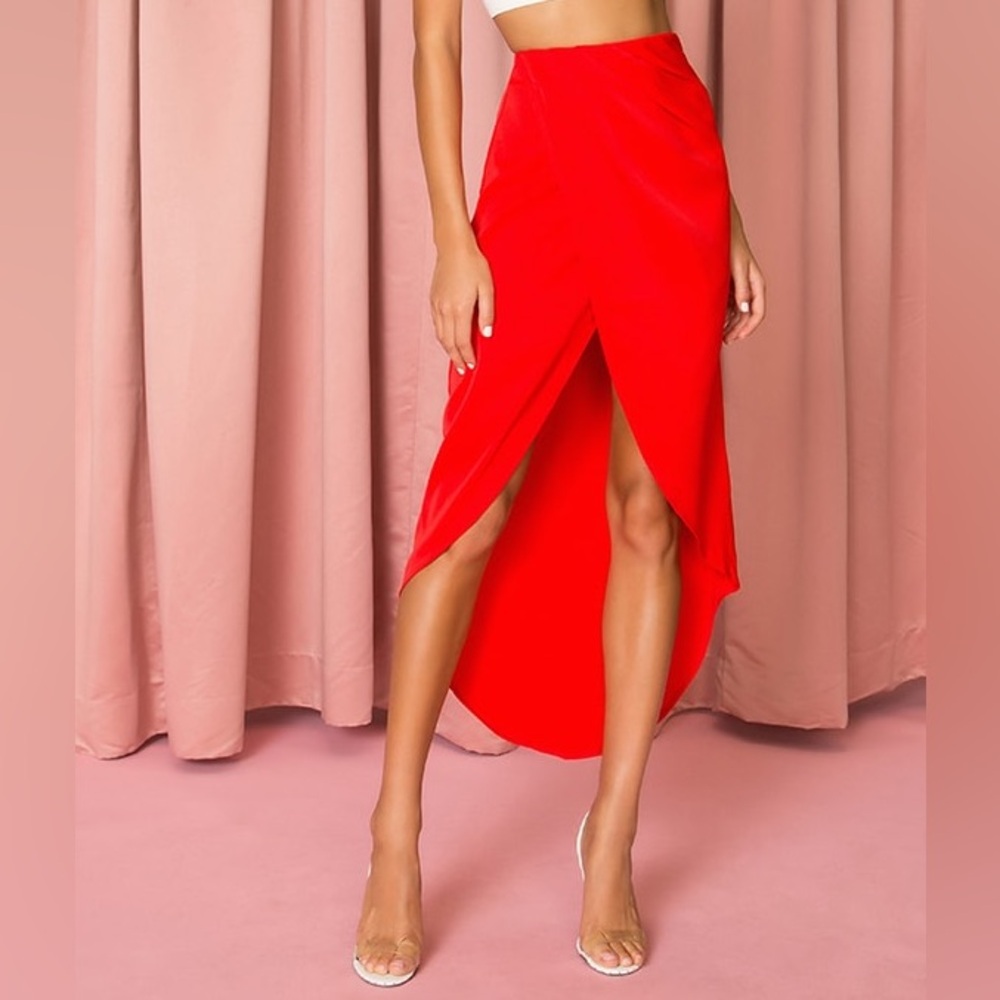 Superdown ‘Arielle’ Slit Maci Skirt